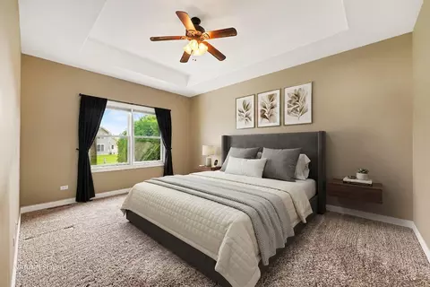 Bedroom - 9354 W 107th Pl, Saint John, IN 46373 photo 1 of 6