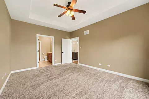 Bedroom - 9354 W 107th Pl, Saint John, IN 46373 photo 5 of 6