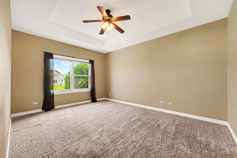 Bedroom - 9354 W 107th Pl, Saint John, IN 46373 photo 2 of 6