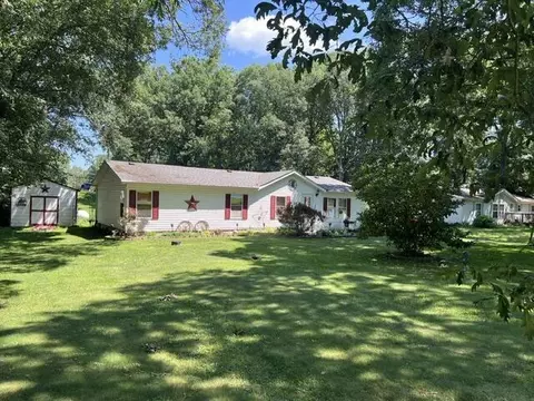130 W 890, Wheatfield, IN 46392 photo 2
