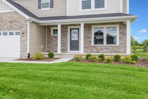 Exterior - 11015 Delta Dr, Dyer, IN 46311 photo 2 of 5