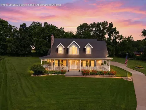 101 Lolabell Dr, Valparaiso, IN 46385