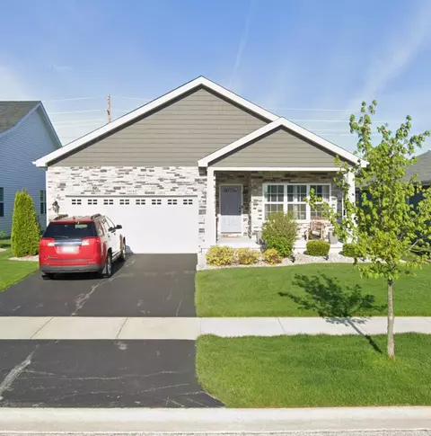 10142 Azalea Dr, Crown Point, IN 46307