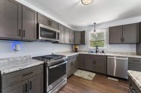 Kitchen - 10370 N 477, De Motte, IN 46310 photo 3 of 3