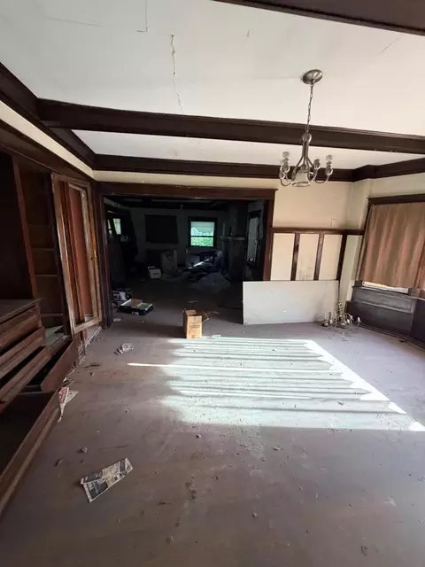 665 Fillmore St, Gary, IN 46402 photo 8