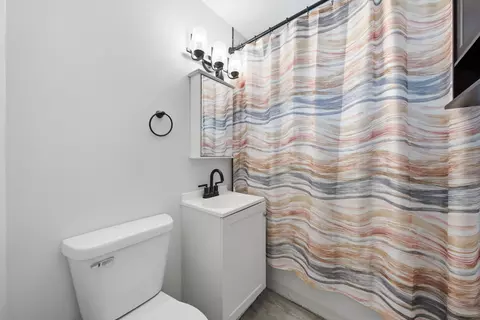 Bath - 4152 Pierce St, Gary, IN 46408 photo 1 of 2
