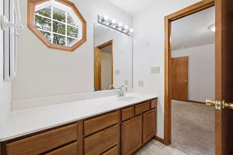 Bath - 716-718 7th St, De Motte, IN 46310 photo 2 of 4