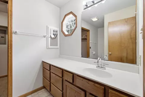 Bath - 716-718 7th St, De Motte, IN 46310 photo 1 of 4