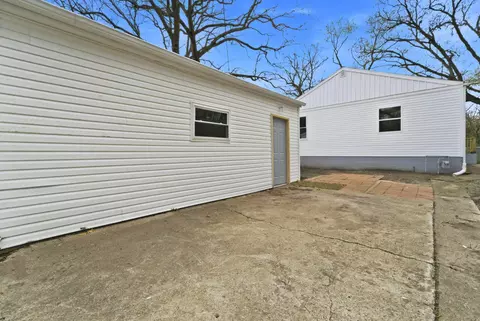 Exterior - 4627 Richard Gordon Hatcher Blvd, Gary, IN 46408 photo 3 of 3