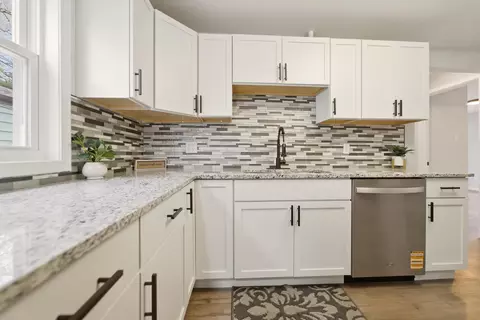 Kitchen - 4627 Richard Gordon Hatcher Blvd, Gary, IN 46408 photo 5 of 5