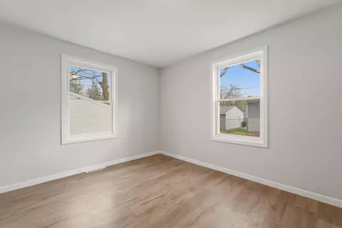 Bedroom - 4627 Richard Gordon Hatcher Blvd, Gary, IN 46408 photo 2 of 6