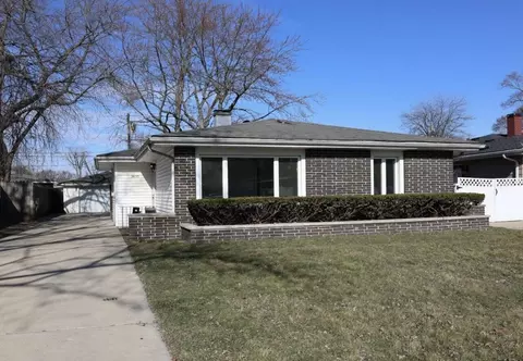 3635 Nebraska Dr, Hammond, IN 46323