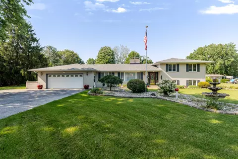 247 Westgate Dr, Valparaiso, IN 46385
