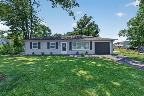 722 Fremont Rd, Valparaiso, IN 46385