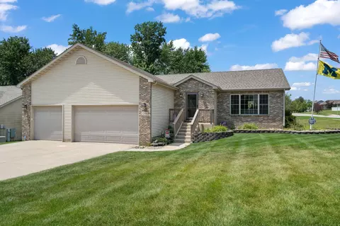 12806 Fawn Ct, Cedar Lake, IN 46303