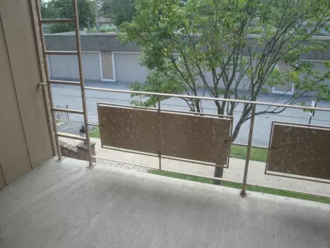 Exterior - 8805 Janeway Ct #K8, Munster, IN 46321 photo 3 of 5