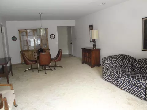 Living - 8805 Janeway Ct #K8, Munster, IN 46321 photo 3 of 5