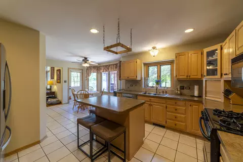 Kitchen - 8479 Christopher Dr, Saint John, IN 46373 photo 3 of 3