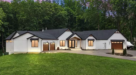 151 County Rd 350, Valparaiso, IN 46385