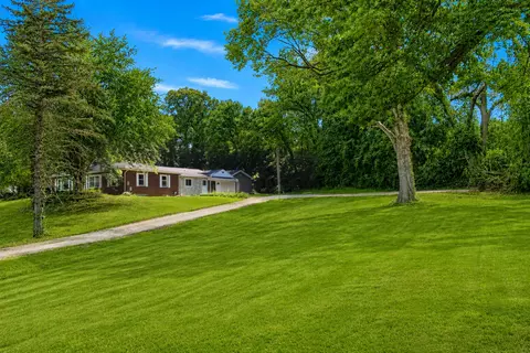1244 W Springville Rd, La Porte, IN 46350