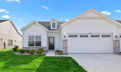 10405 Iowa St, Crown Point, IN 46307