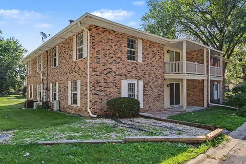 1804 Burgundy St, Schererville, IN 46375