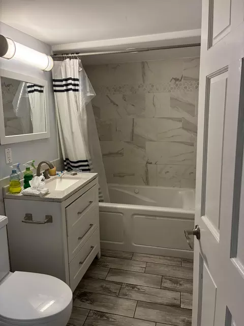 8141 Hickory Ave, Gary, IN 46403 photo 7