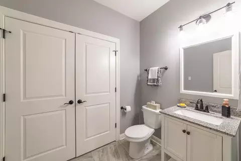 Bath - 9185 W 107th Pl, Saint John, IN 46373 photo 3 of 4