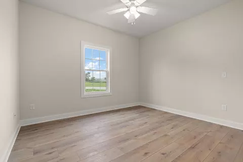 Bedroom - 1601 Elderberry St, De Motte, IN 46310 photo 3 of 5