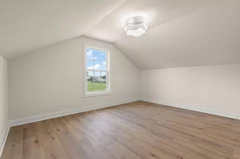 Bedroom - 1601 Elderberry St, De Motte, IN 46310 photo 4 of 5