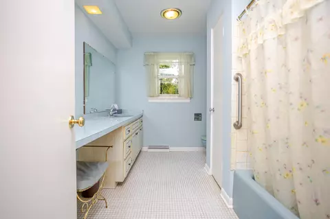 515 W 77th Ave, Dyer, IN 46311 photo 9