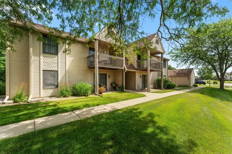 3605 Timberbridge Dr # H, Valparaiso, IN 46383