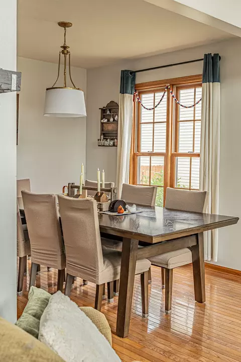 Dining - 340 E 123rd Pl, Crown Point, IN 46307 photo 2 of 3