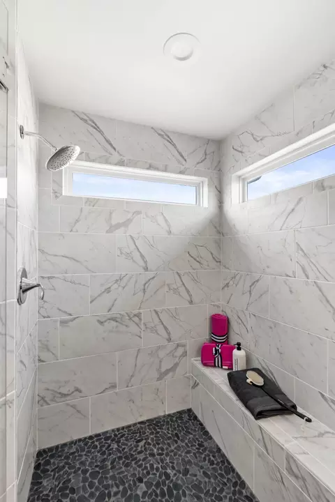 Bath - 5699 Onyx Ave, Lowell, IN 46356 photo 4 of 5