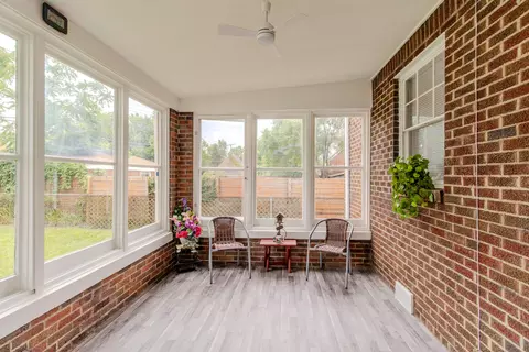 555 Taft Pl, Gary, IN 46404 photo 17