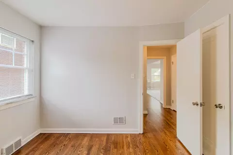 555 Taft Pl, Gary, IN 46404 photo 13