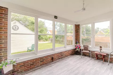 555 Taft Pl, Gary, IN 46404 photo 16