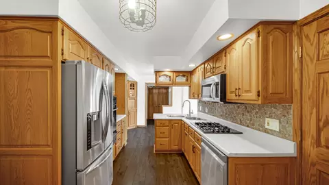 Kitchen - 1213 River Dr, Munster, IN 46321 photo 2 of 4