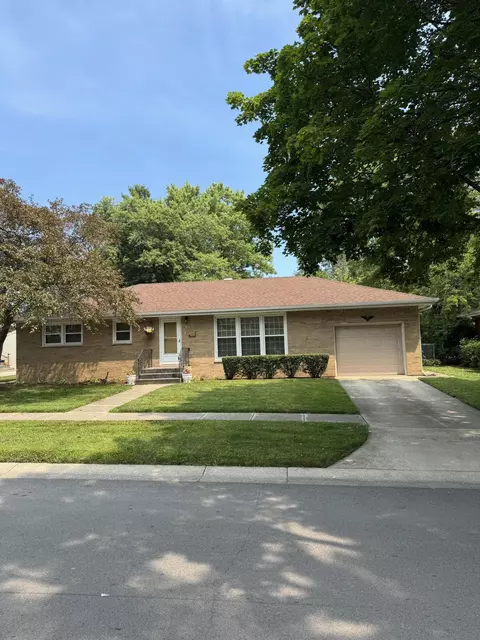 16 W Cleveland Ave, Hobart, IN 46342