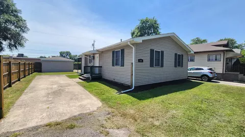 916 Cherry St, Hammond, IN 46324