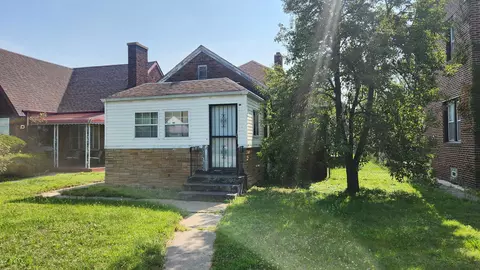 569 W Taft St, Gary, IN 46404 photo 1