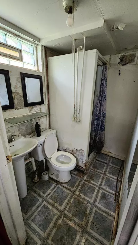 569 W Taft St, Gary, IN 46404 photo 23