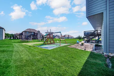 Exterior - 9137 Michigan Dr, Crown Point, IN 46307 photo 6 of 6