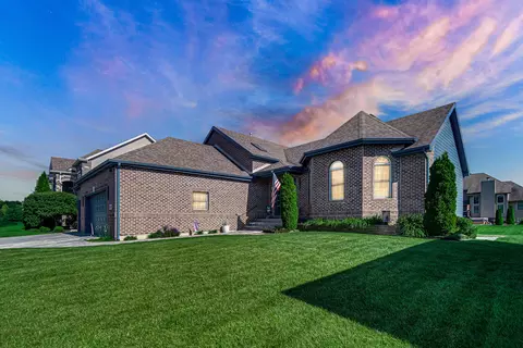 Exterior - 9137 Michigan Dr, Crown Point, IN 46307 photo 2 of 6