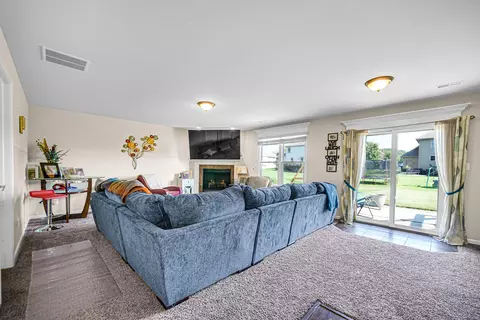 Living - 9137 Michigan Dr, Crown Point, IN 46307 photo 2 of 3
