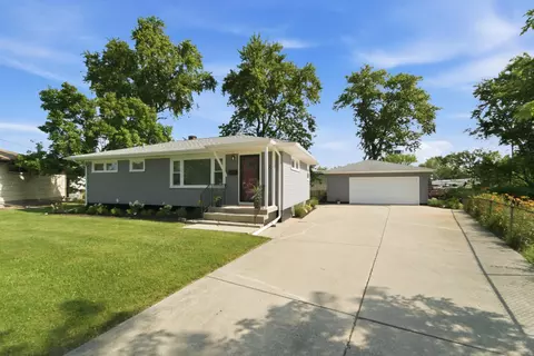 122 Marr Ct, Crown Point, IN 46307 photo 2