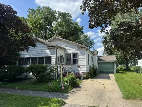 210 W State St, Morocco, IN 47963