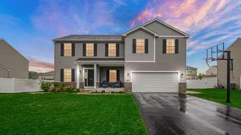 7760 E 123rd Pl, Crown Point, IN 46307