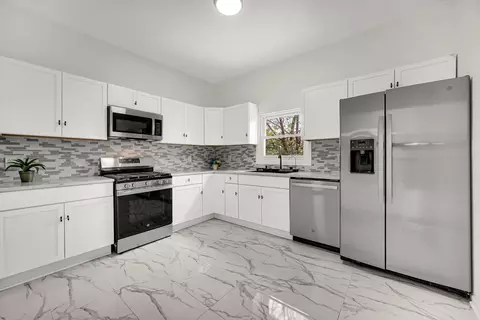 Kitchen - 2019 Davidson Pl, Whiting, IN 46394 photo 2 of 2