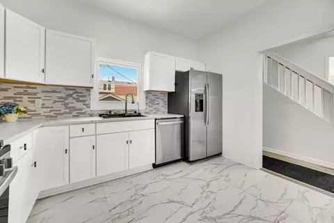 Kitchen - 2019 Davidson Pl, Whiting, IN 46394 photo 1 of 2